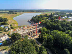 chantier coulage béton bas carbone barrage de vioreau joue sur erdre bouygues travaux publics