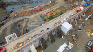 chantier coulage béton bas carbone barrage de vioreau joue sur erdre bouygues travaux publics